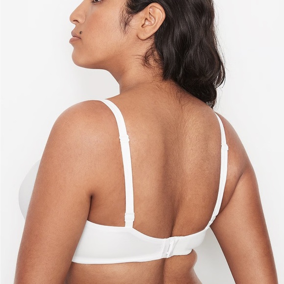 Victoria's Secret VERY SEXY
Smooth Push-Up Bra 36C - Picture 2 of 8